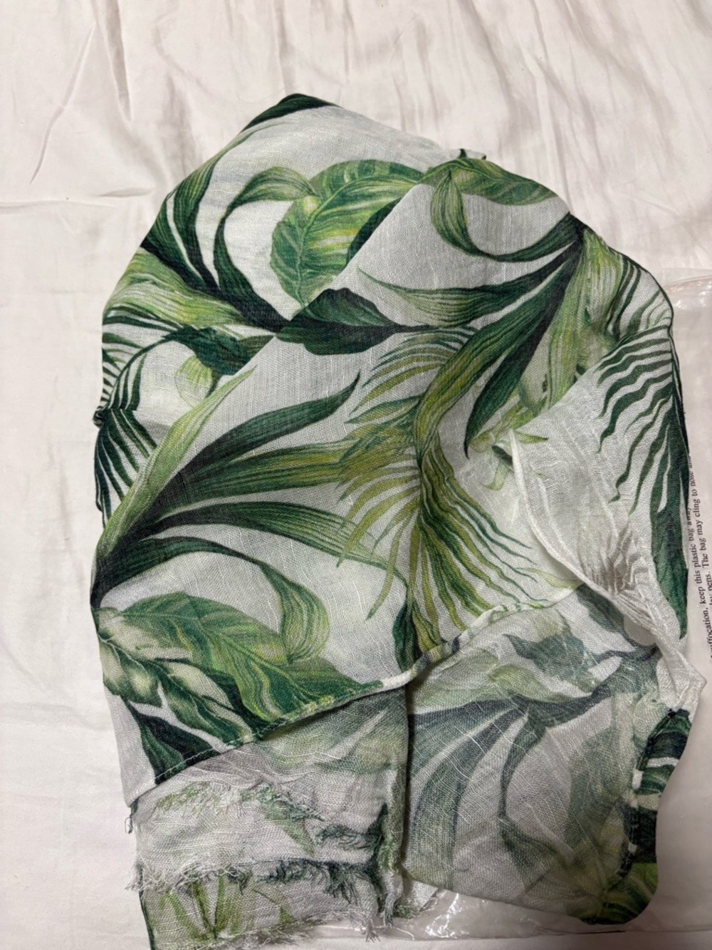 Monday Swimwear palm print Sarong - White & Green Beach Wrap